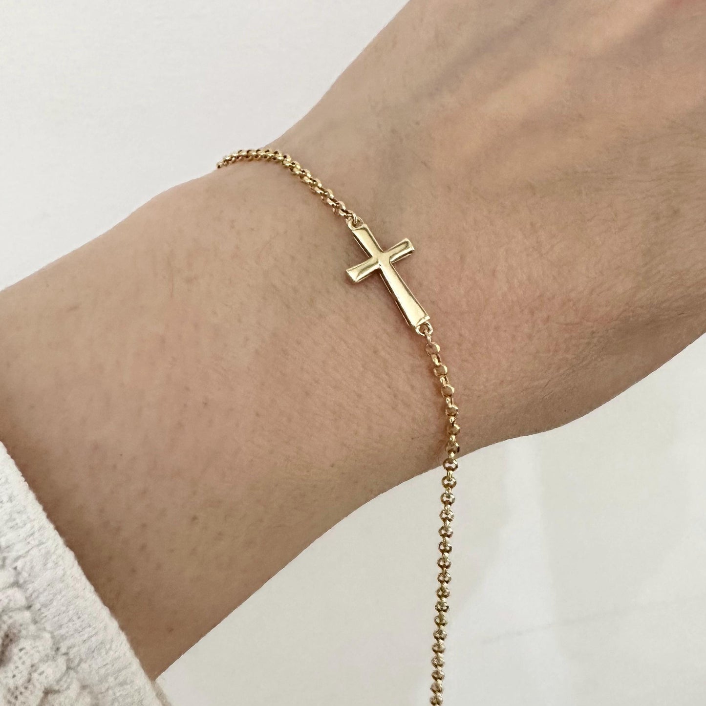 14k Solid Gold Cross Charm Chain Bracelet Tiny Delicate Cross Bracelet Minimalist Jewelry Stylish Dainty Chain Bracelet Gift Girlfriend