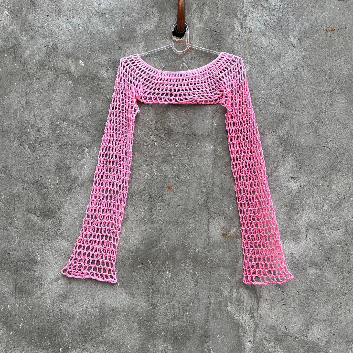 Crochet long sleeve mesh crop top pattern ladies Trendy y2k crop top See through top Easy crochet top lace sleeves Crochet shrug Fishnet top