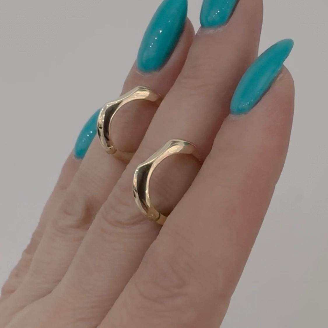 14K Real Gold Open Hoop Earrings 16 mm Minimalist Geometric Modern Everyday Earrings by Garust